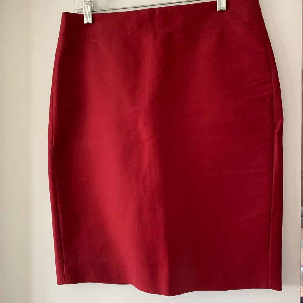 J. Crew No. 2 Pencil skirt. Maroon Size 6